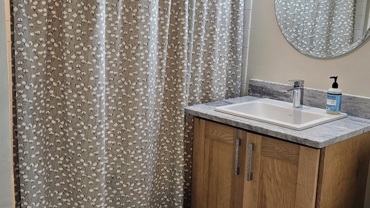 Photo of Bathroom in Candler