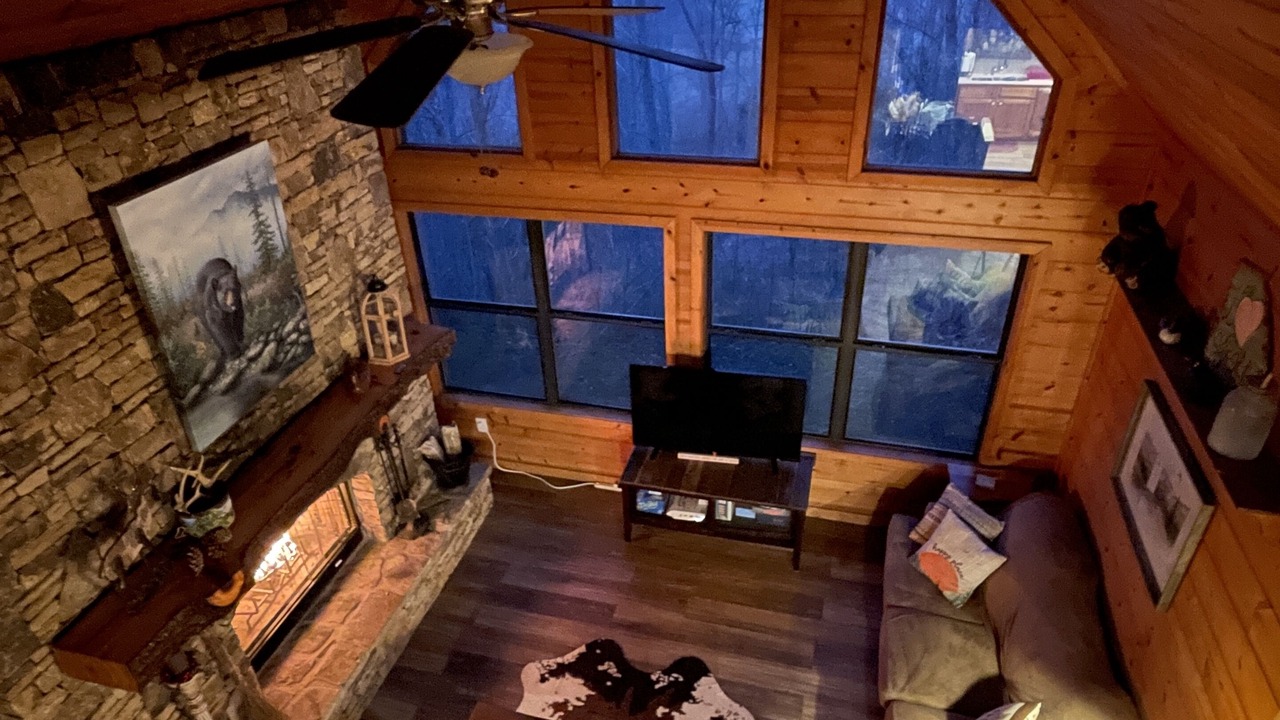 Photo of Livingroom in Hiawassee