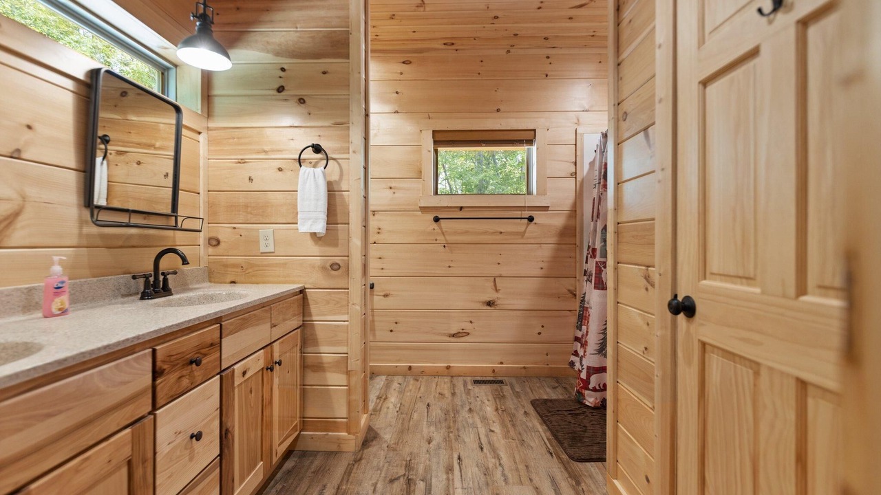 Photo of Bathroom in Zoe