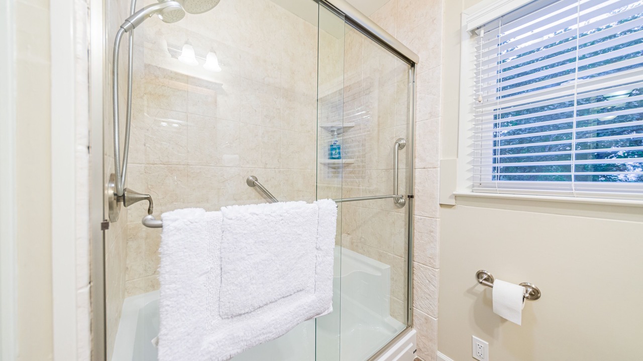 Photo of Bathroom in Benton