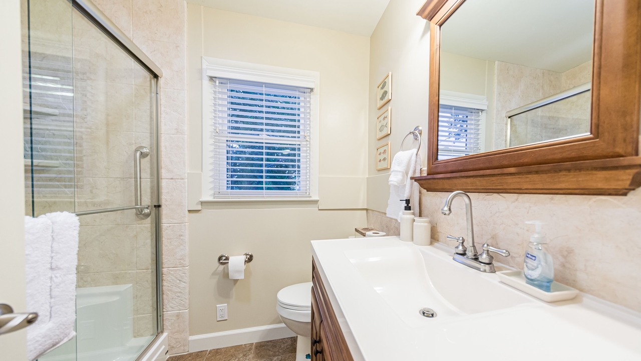 Photo of Bathroom in Benton