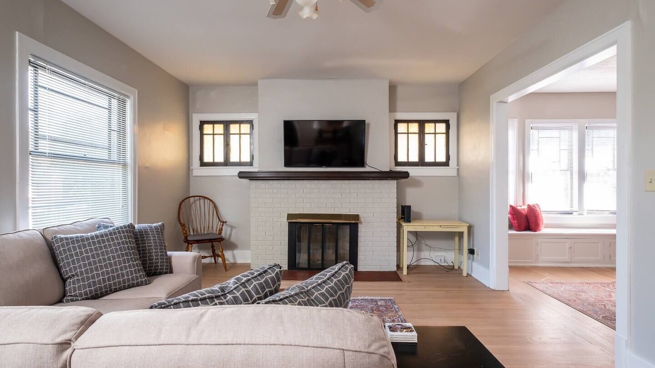 Photo of Livingroom in Belknap