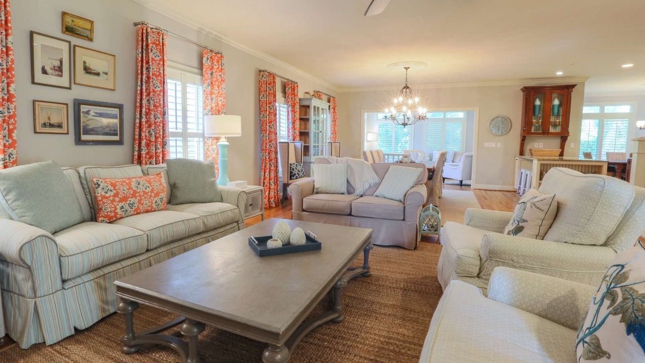 Photo of Bedroom in Pelican Bay