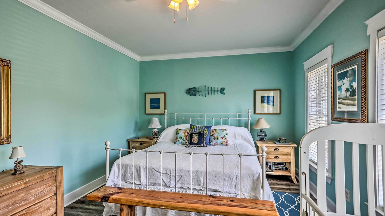 Photo of Bedroom in North Litchfield Beach