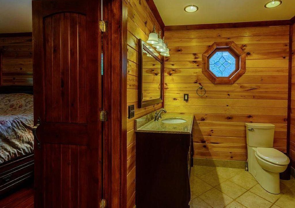 Photo of Bathroom in Maynardville