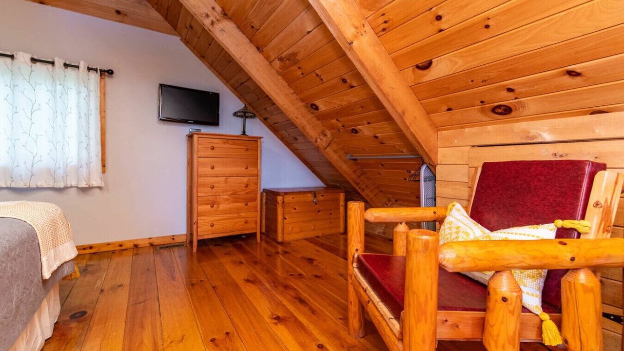 Photo of Bedroom in Slade