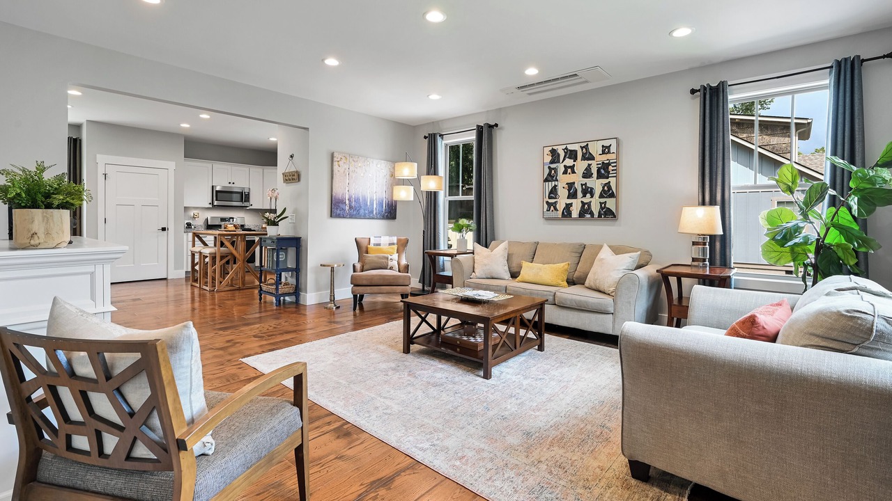 Photo of Livingroom in Black Mountain