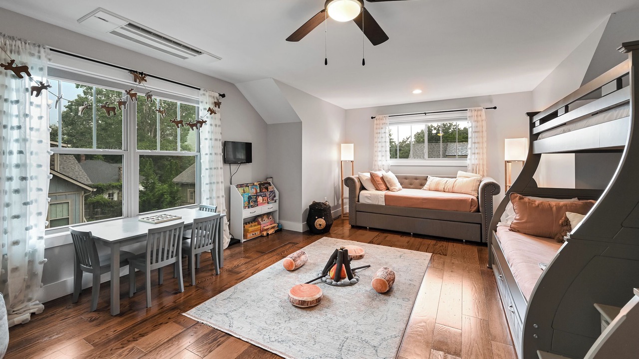 Photo of Bedroom in Black Mountain