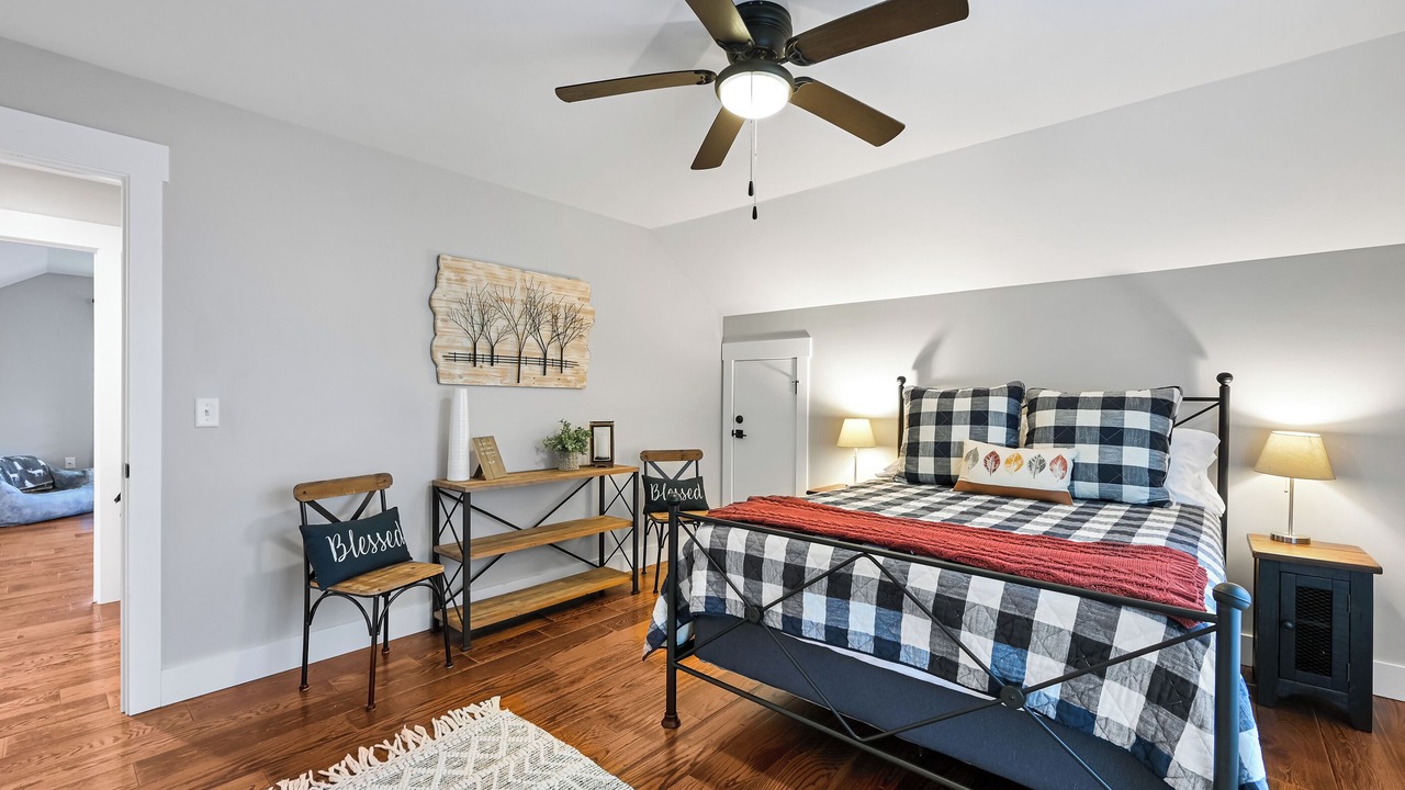 Photo of Bedroom in Black Mountain