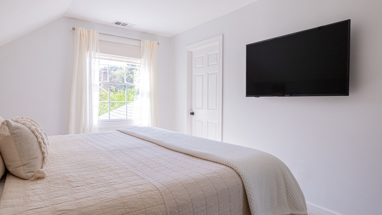 Photo of Bedroom in Green Hills