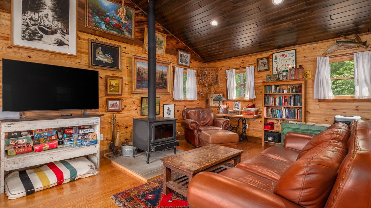 Photo of Bedroom in Black Mountain