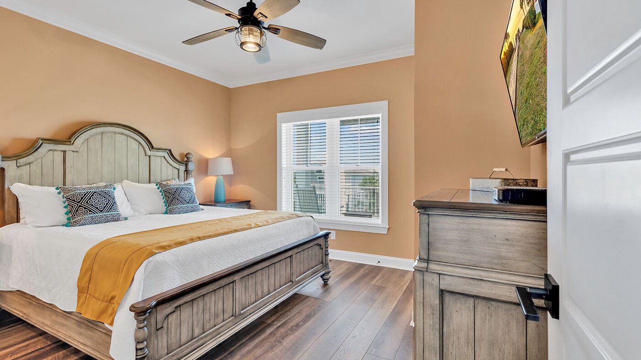 Photo of Bedroom in Ocean Isle Beach