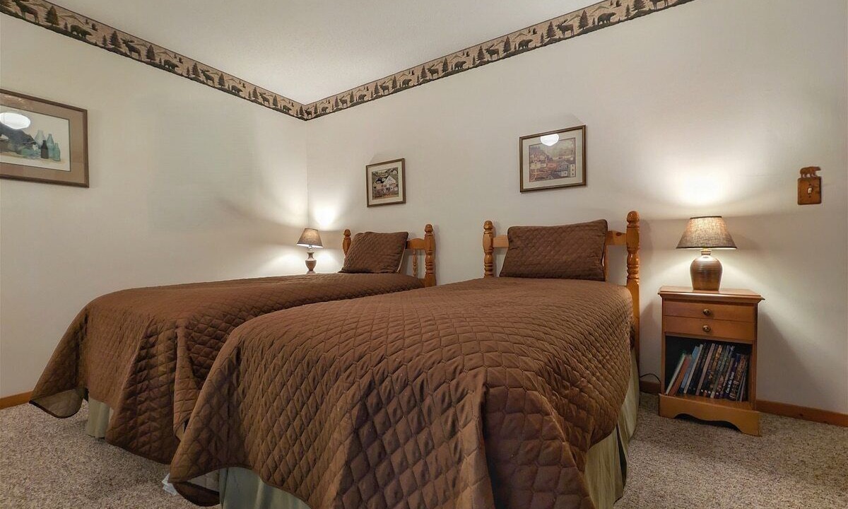 Photo of Bedroom in Lake Junaluska