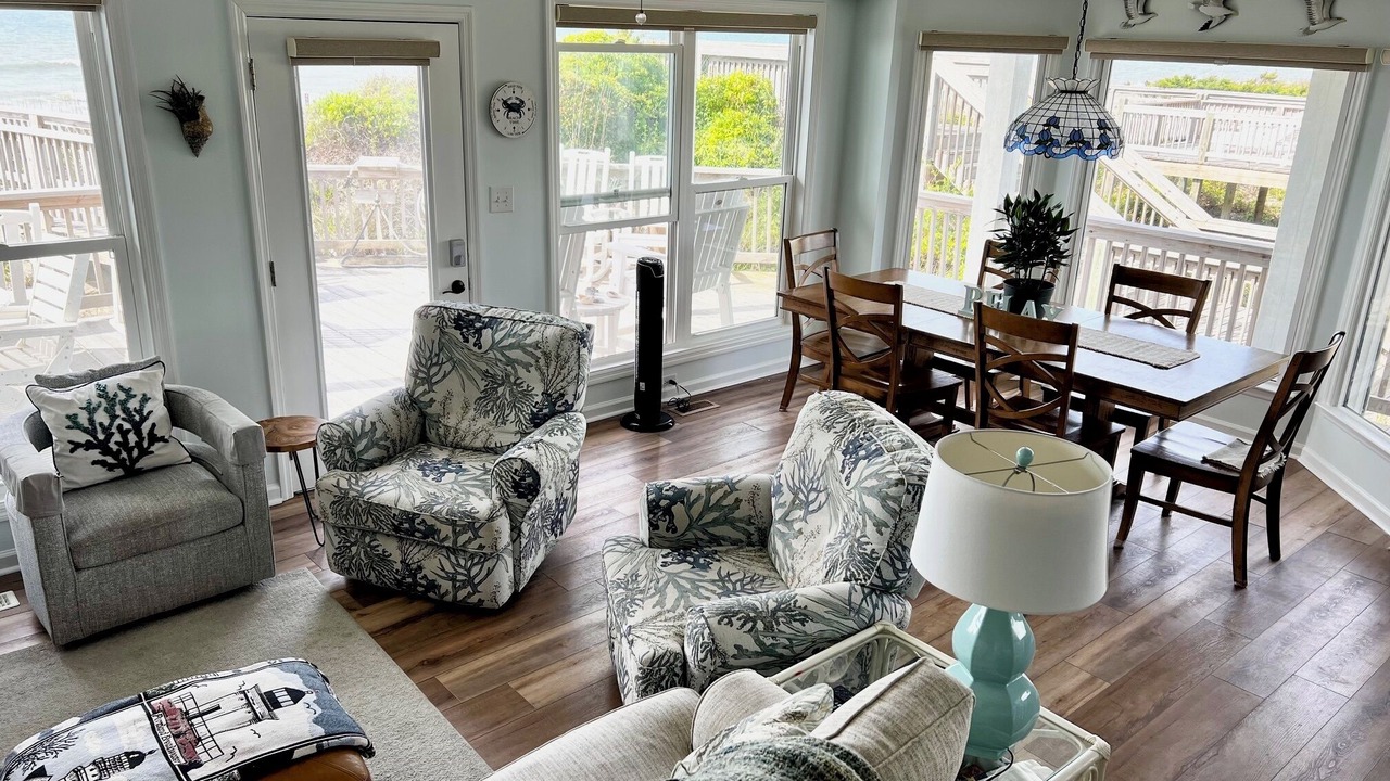 Photo of Livingroom in Emerald Isle