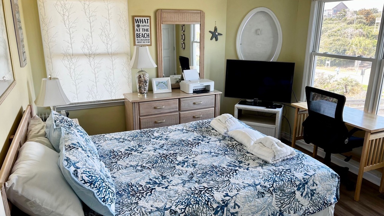 Photo of Bedroom in Emerald Isle
