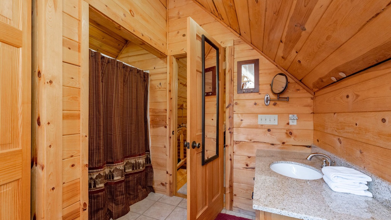 Photo of Bathroom in Thayerville