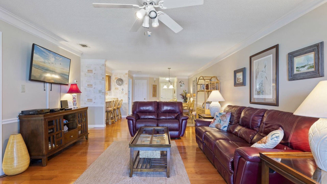 Photo of Livingroom in Surfside Beach
