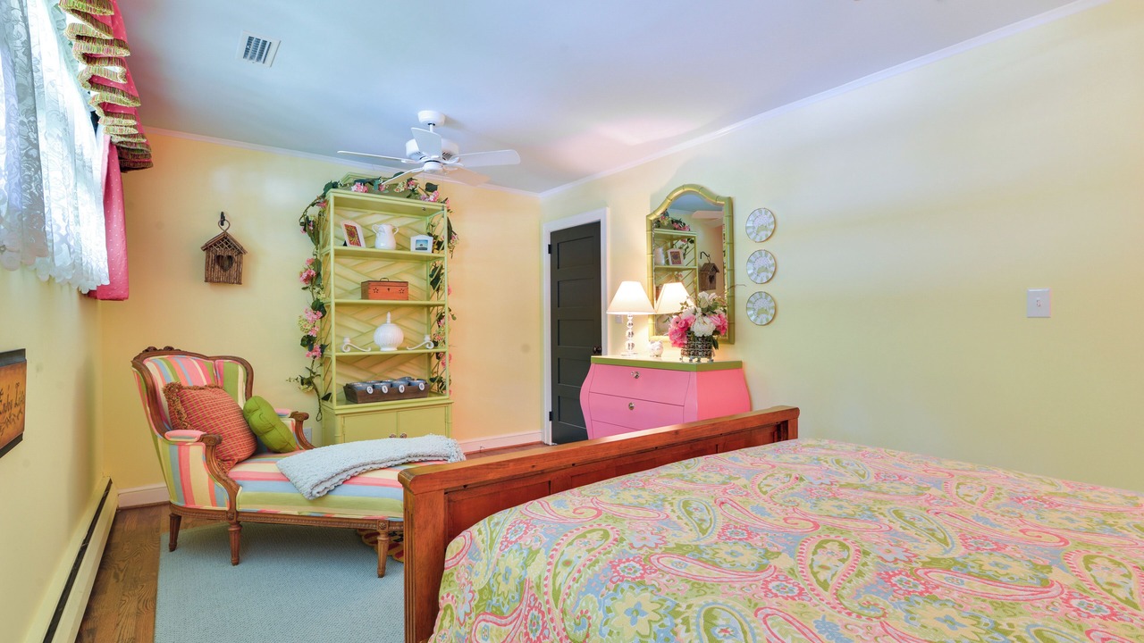 Photo of Bedroom in Little Switzerland
