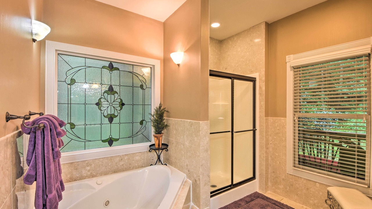 Photo of Bathroom in East Ellijay