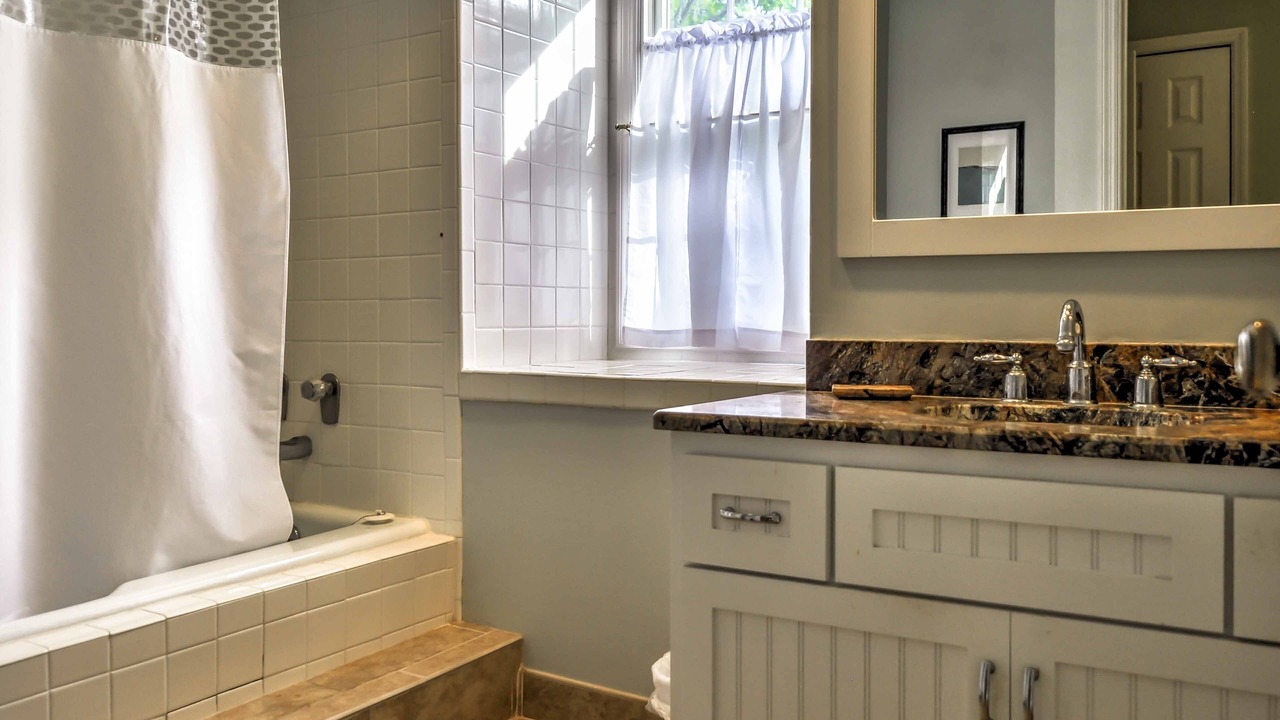 Photo of Bathroom in Shipyard Plantation