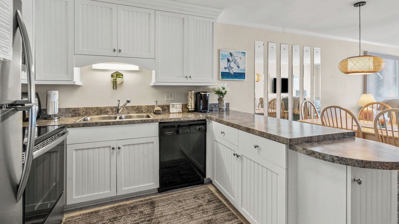 Photo of Kitchen in Ocean Drive