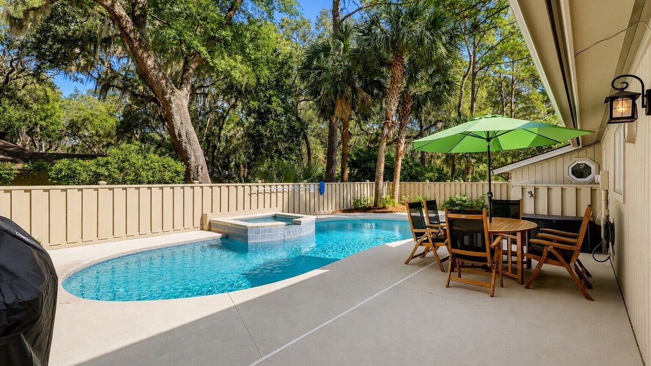 Photo of Outdoor in Heritage Woods