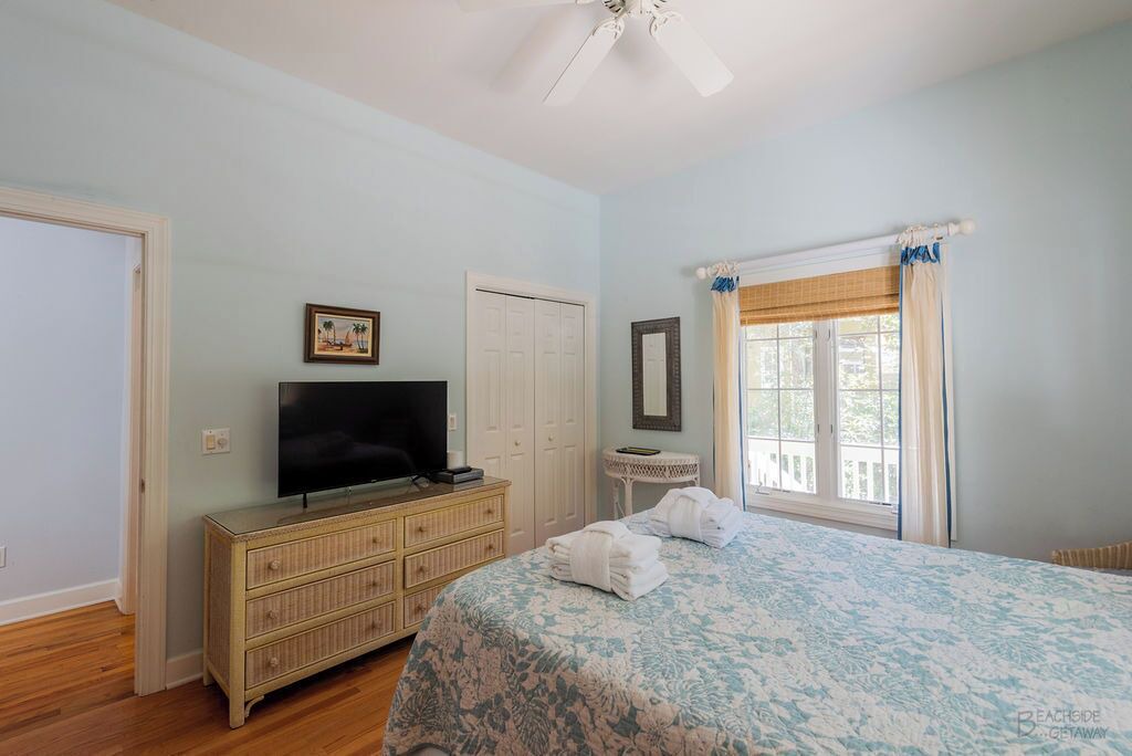 Photo of Bedroom in North Forest Beach