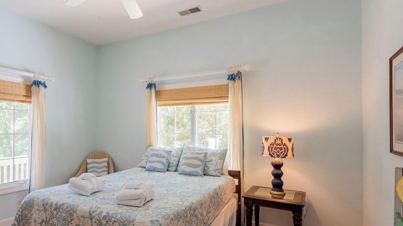 Photo of Bedroom in North Forest Beach