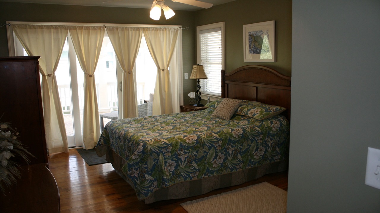 Photo of Bedroom in Folly Beach