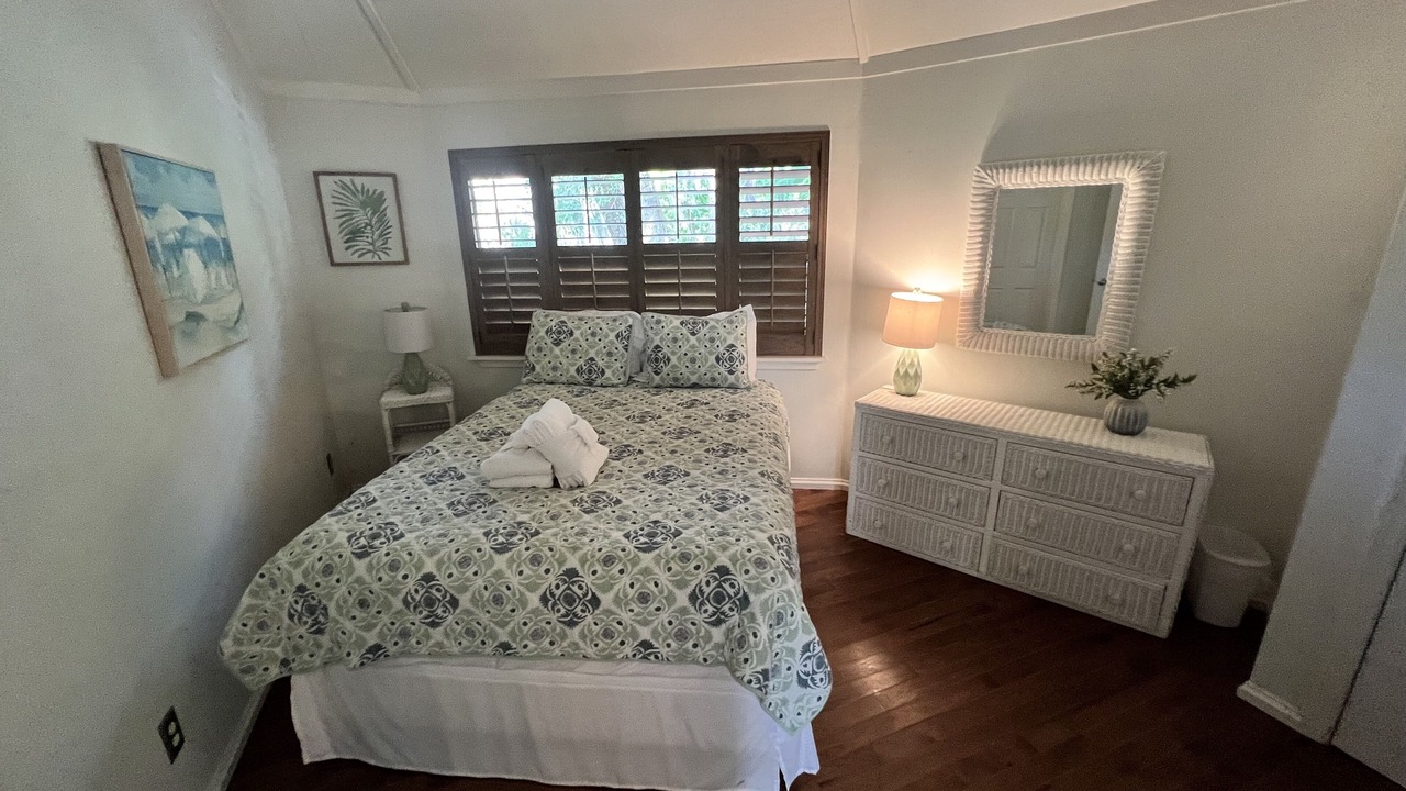 Photo of Bedroom in Night Heron