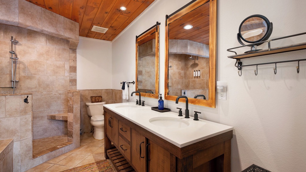 Photo of Bathroom in Blue Ridge