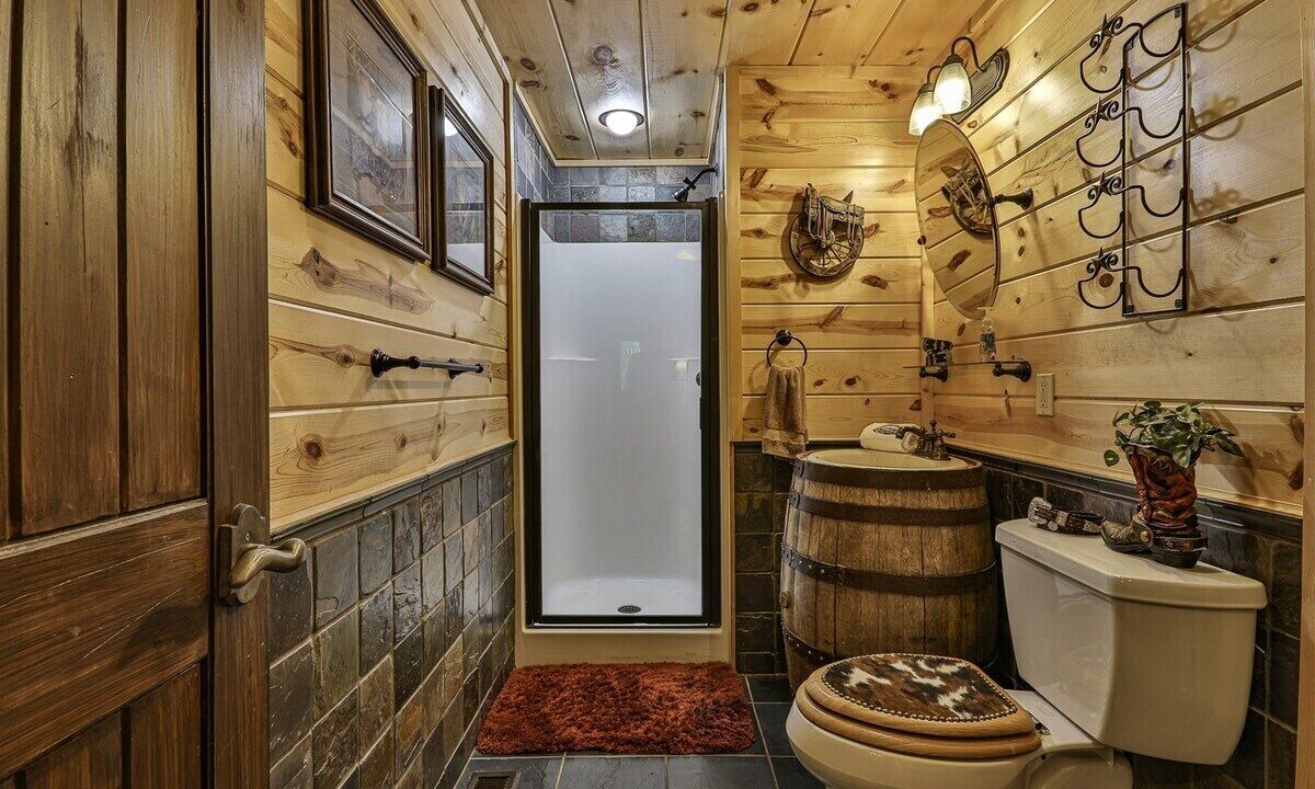 Photo of Bathroom in Ellijay