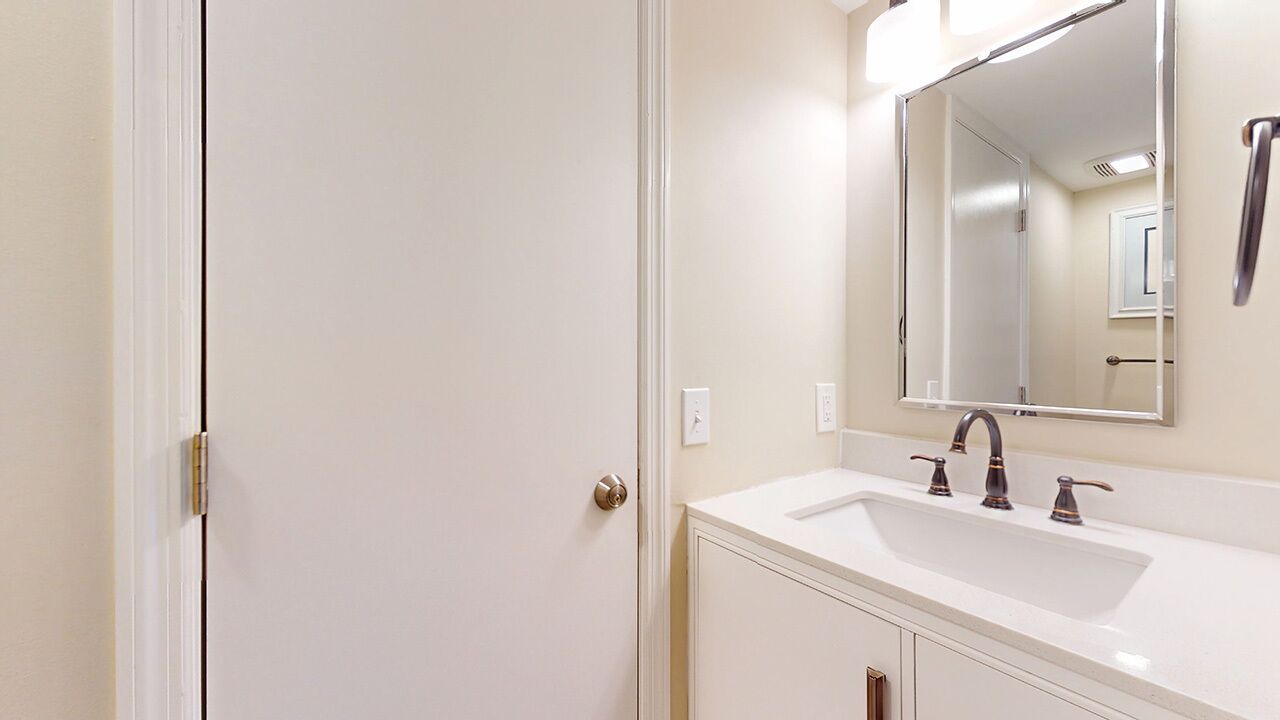 Photo of Bedroom in Palmetto Dunes