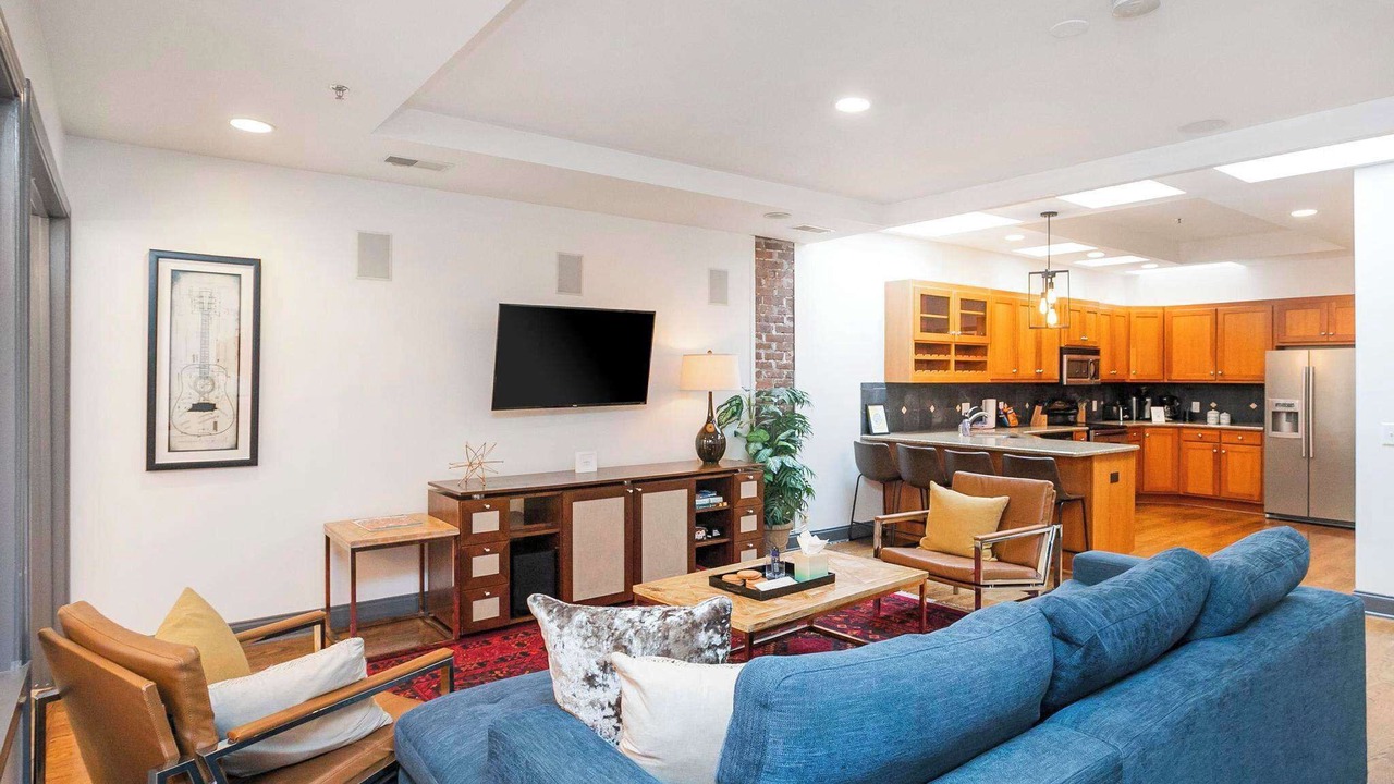Photo of Livingroom in Downtown Nashville