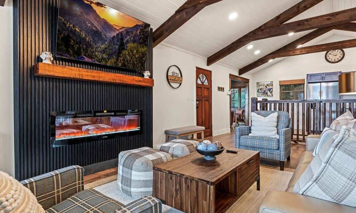 Photo of Livingroom in Chalet Village
