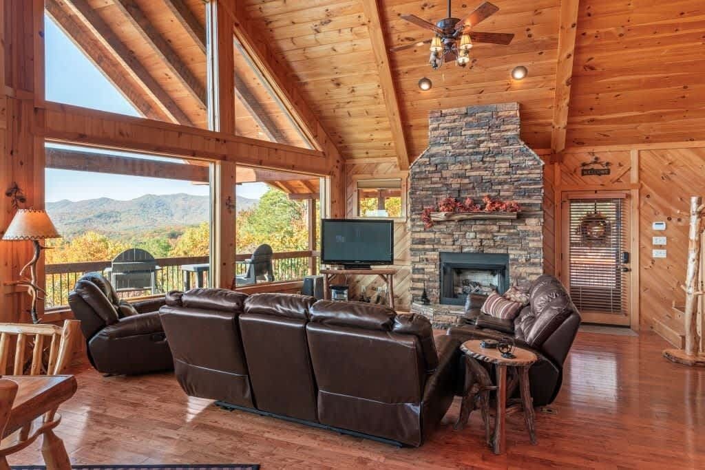 Photo of Livingroom in Blue Ridge