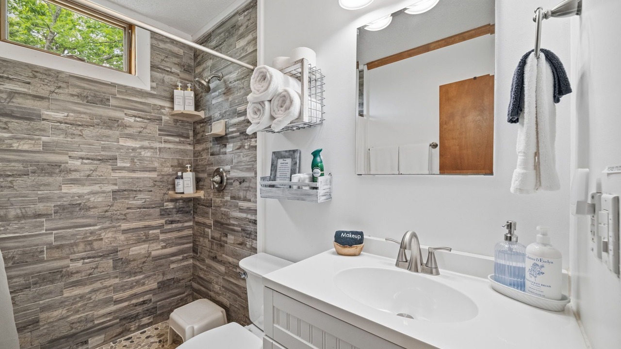 Photo of Bathroom in Banner Elk