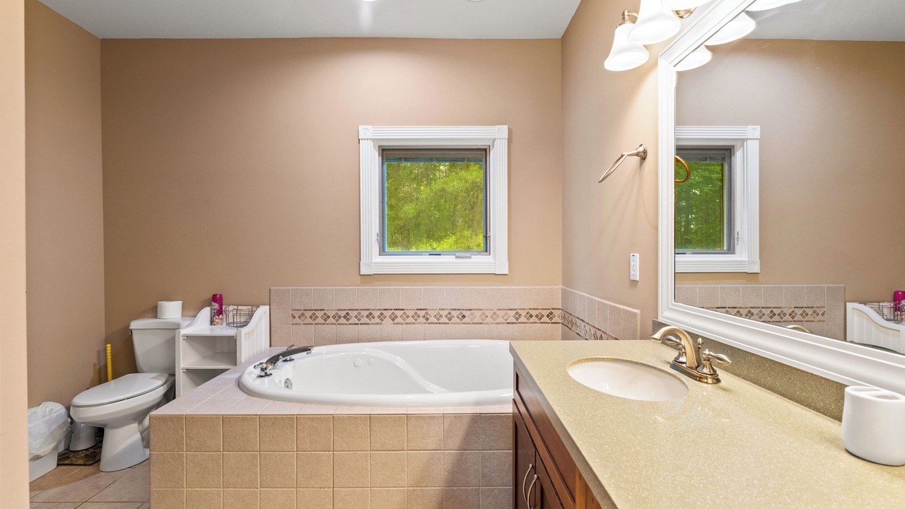 Photo of Bathroom in La Follette