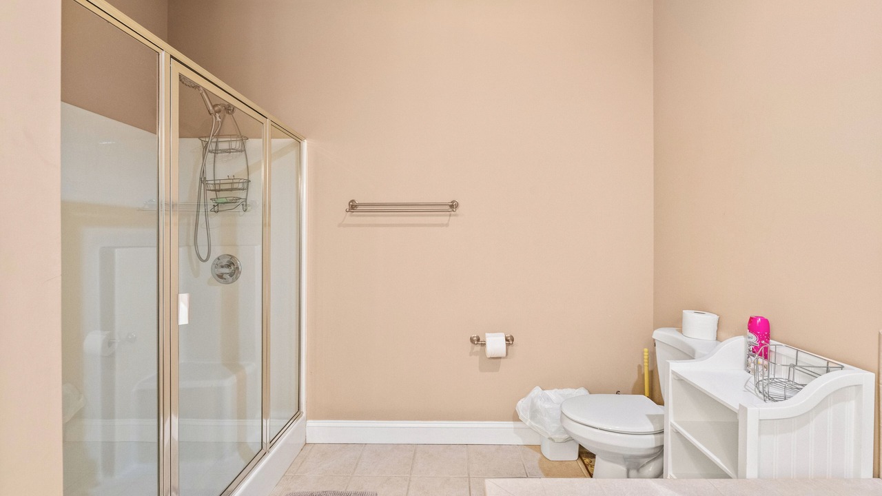 Photo of Bathroom in La Follette