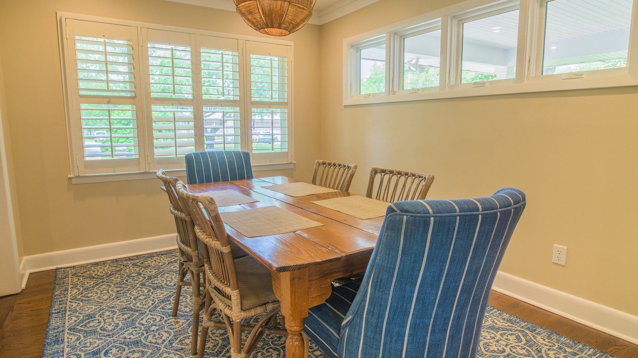 Photo of Livingroom in Mount Pleasant