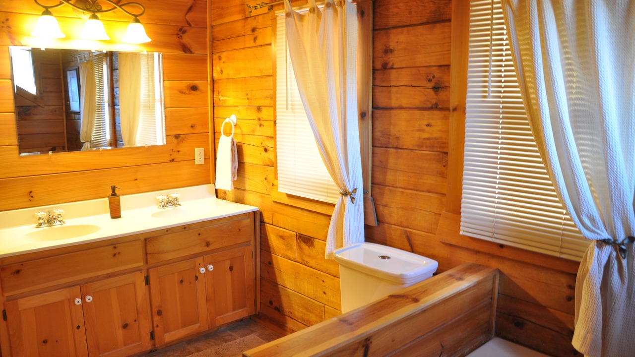 Photo of Bathroom in Cherokee