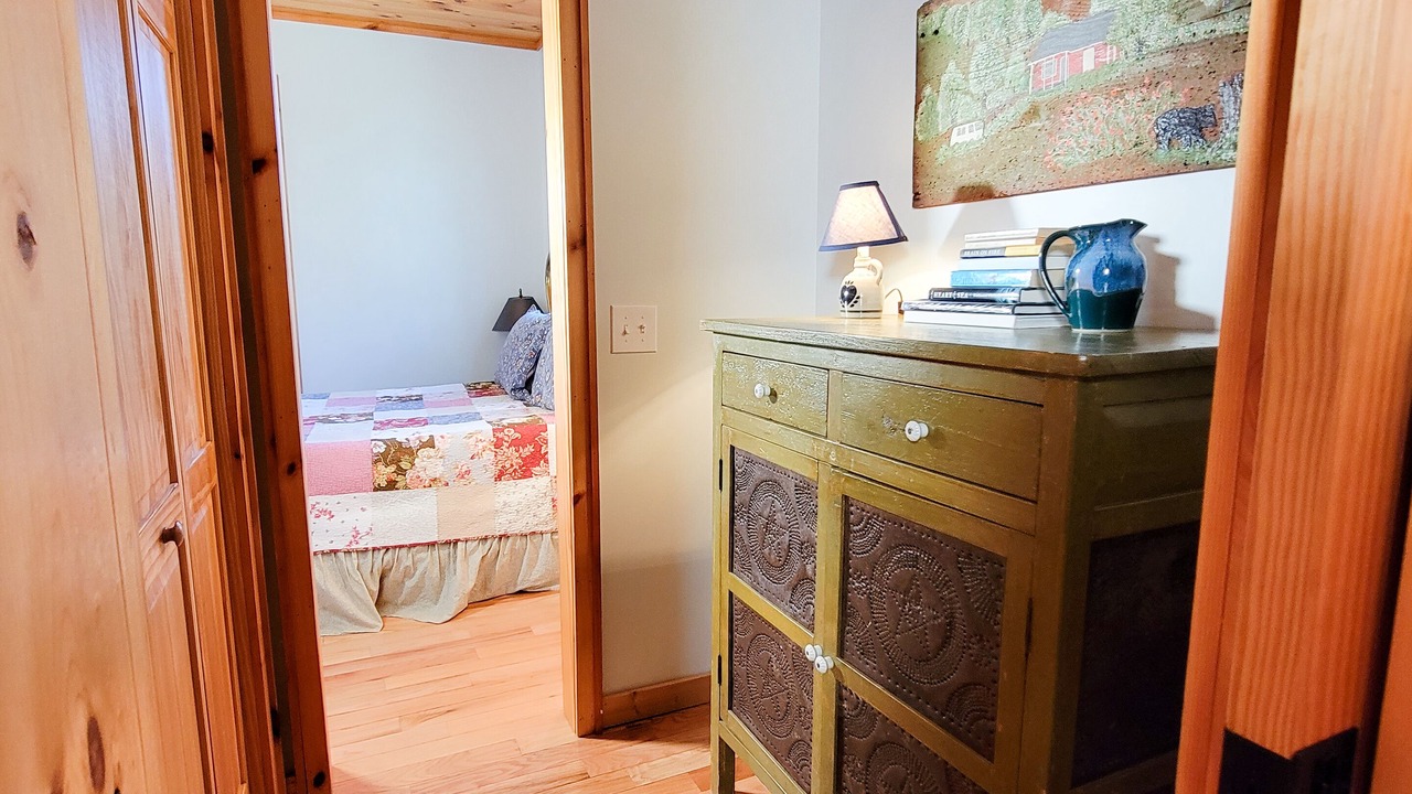 Photo of Bedroom in Lansing