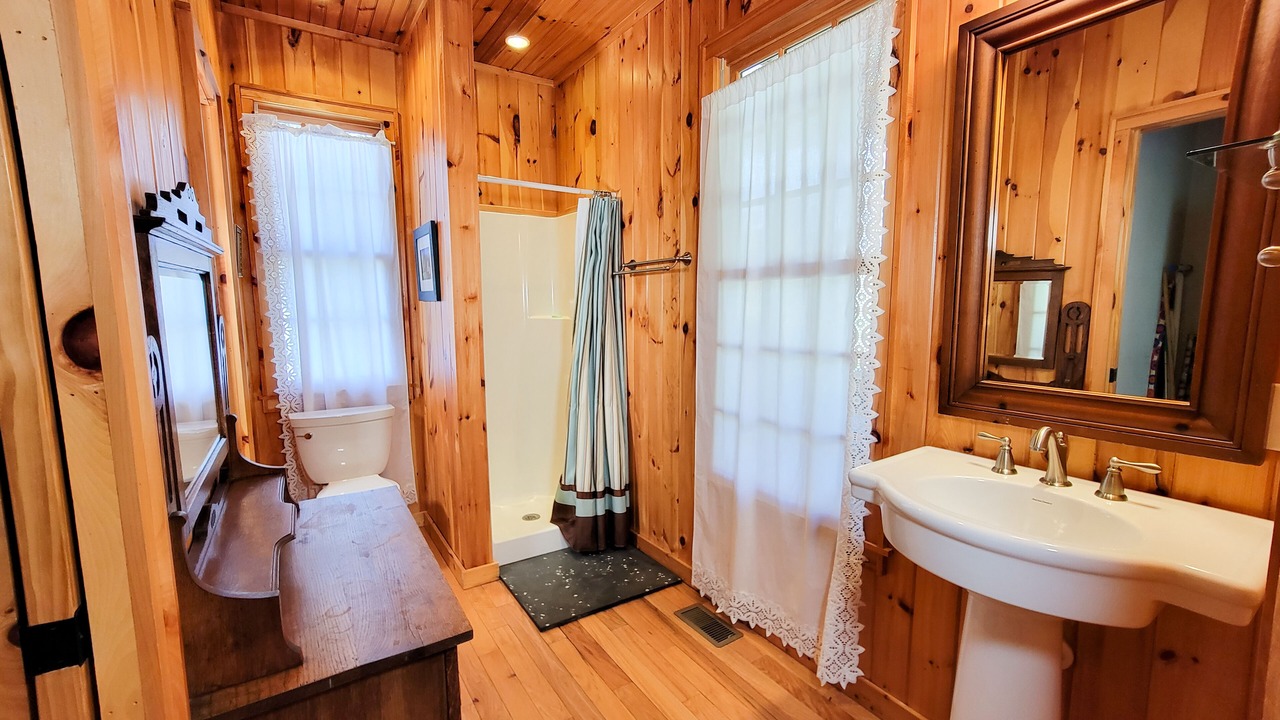 Photo of Bathroom in Lansing