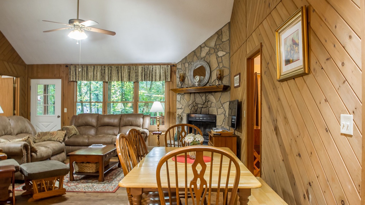 Photo of Livingroom in Blairsville