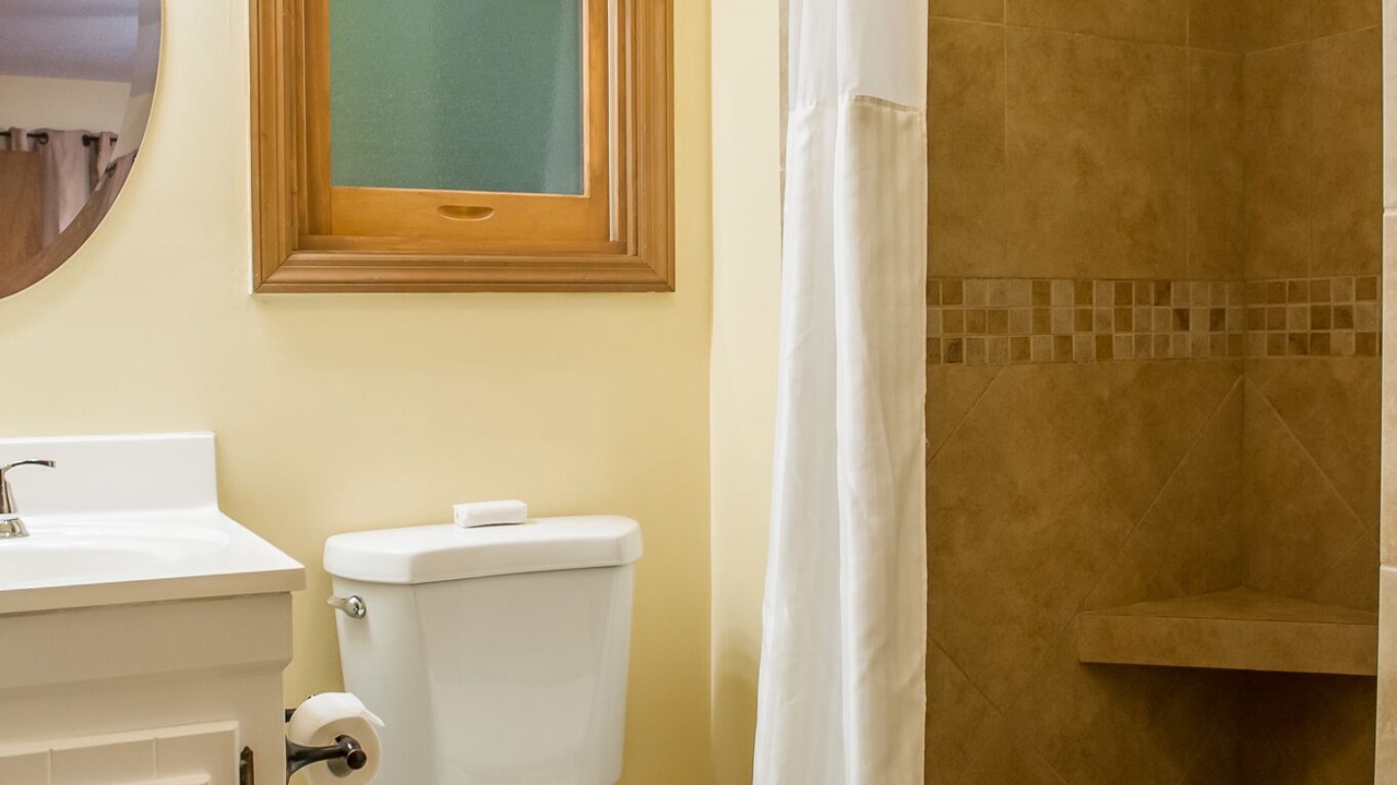 Photo of Bathroom in Blairsville