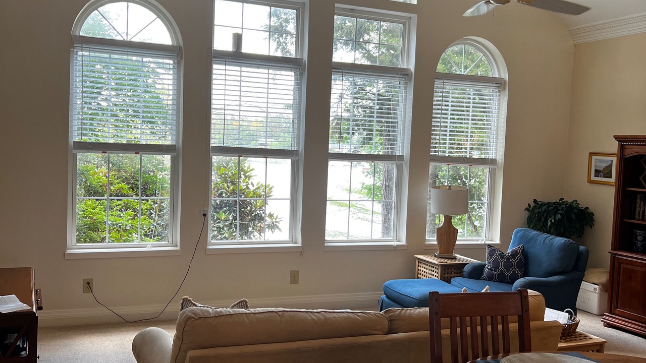 Photo of Livingroom in Gilbert