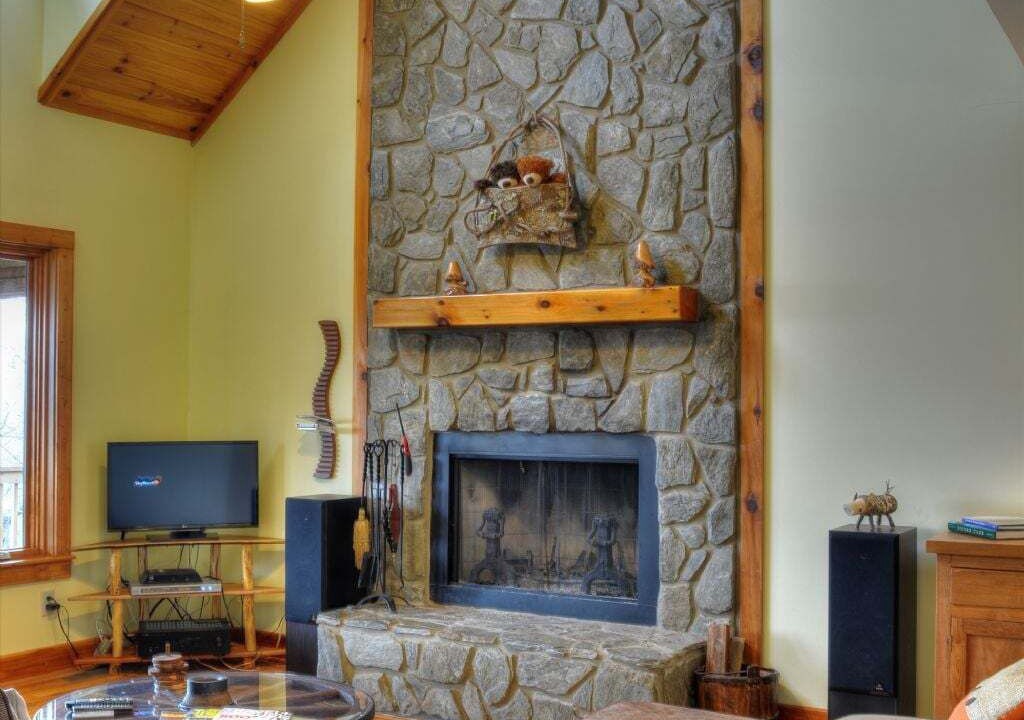 Photo of Livingroom in Boone
