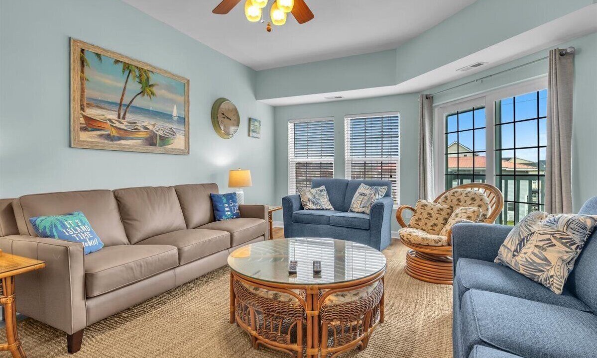 Photo of Livingroom in Cherry Grove Beach