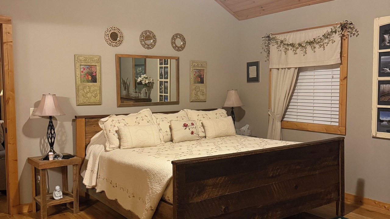Photo of Livingroom in Cataloochee Ranch