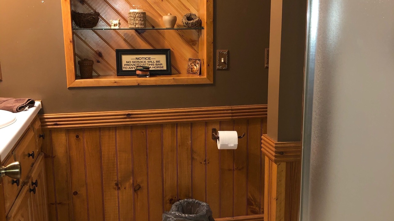 Photo of Bathroom in Oneida